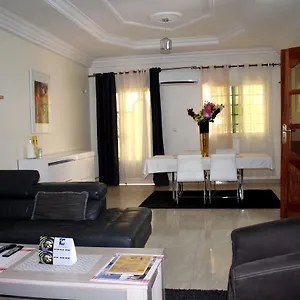 djily-mbaye.hotelsdakar.com/